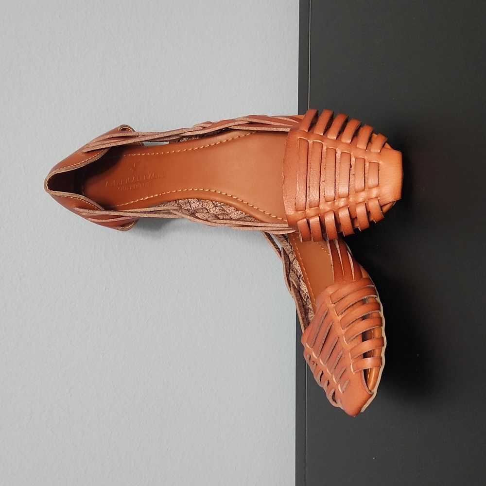 American Eagle huarache sandals women's sz8 rich tan color